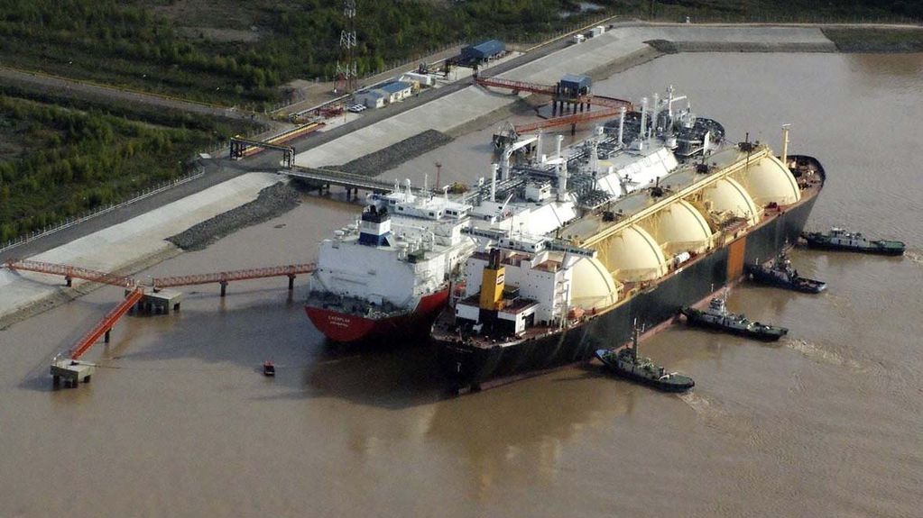 Por la compra de gas por barco El Gobierno gastó casi US 3000 millones